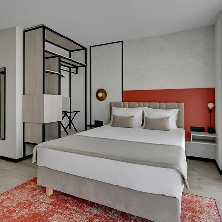 Hotel Milo Airport 3*