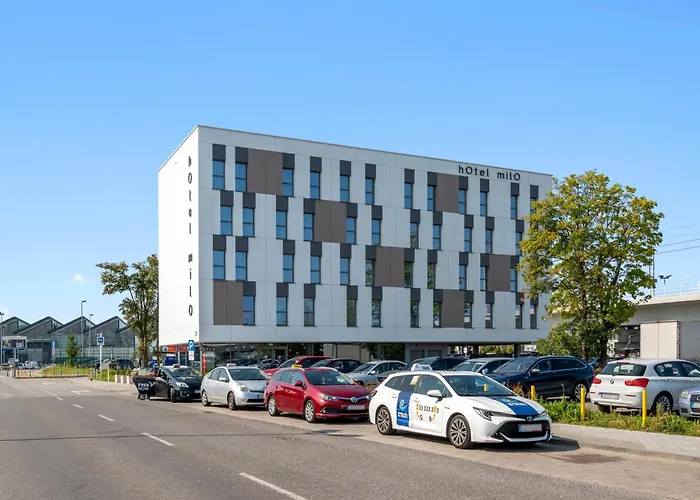 Hotel Milo Airport 3*